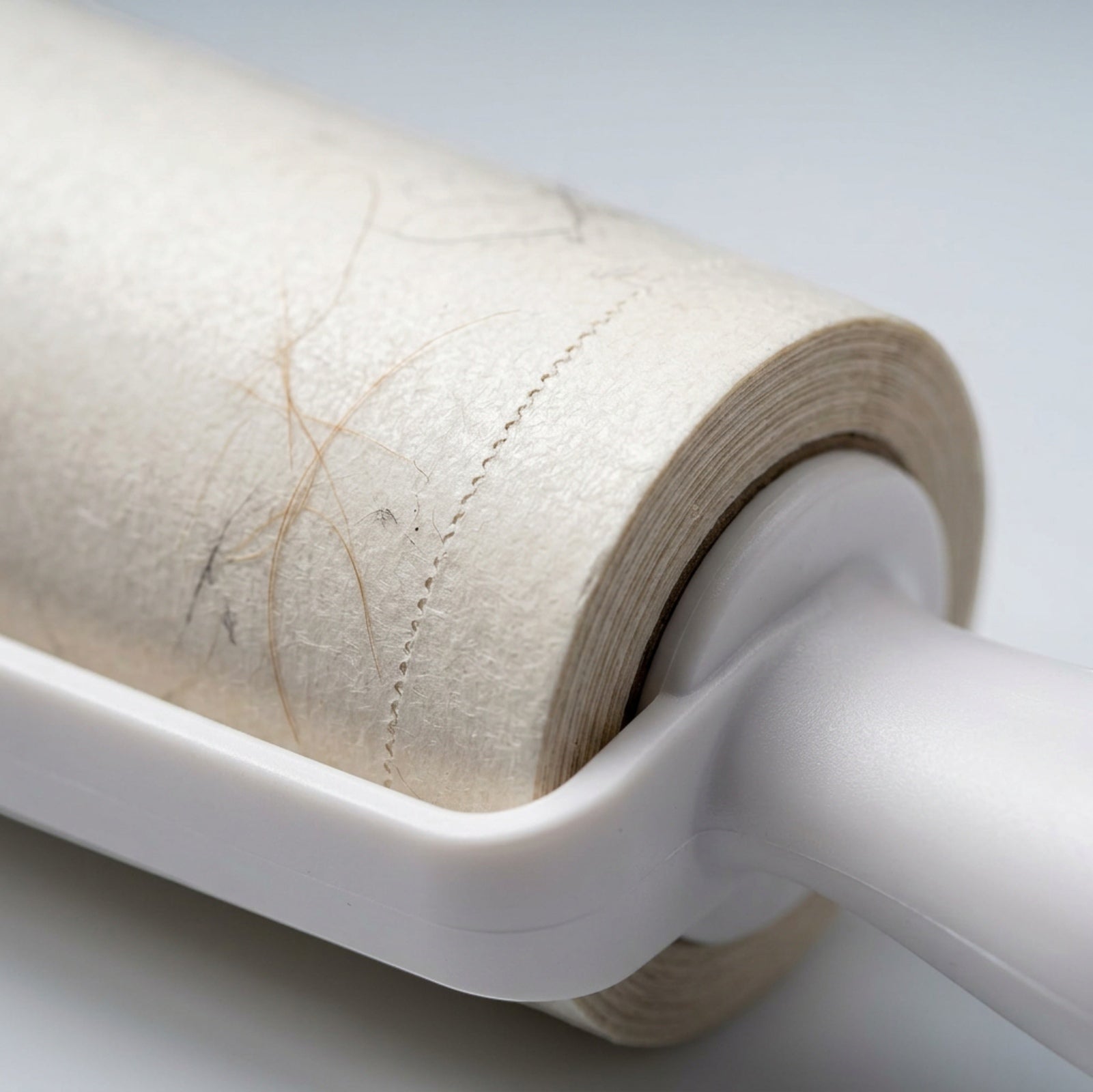 Crums Lint Roller White Handle 2 Refills 60 Sheets